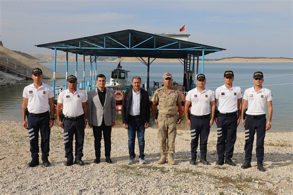 Şanlıurfa Valisi Şıldak, Atatürk Barajı'nda incelemelerde bulundu