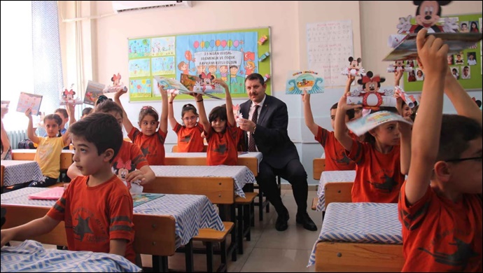 Şanlıurfa'da 695 Bin Öğrenci Yarın Ders Başı Yapıyor
