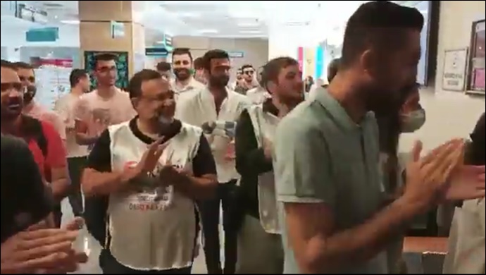 Şanlıurfa’da Doktorlar İş Bıraktı-(VİDEO)