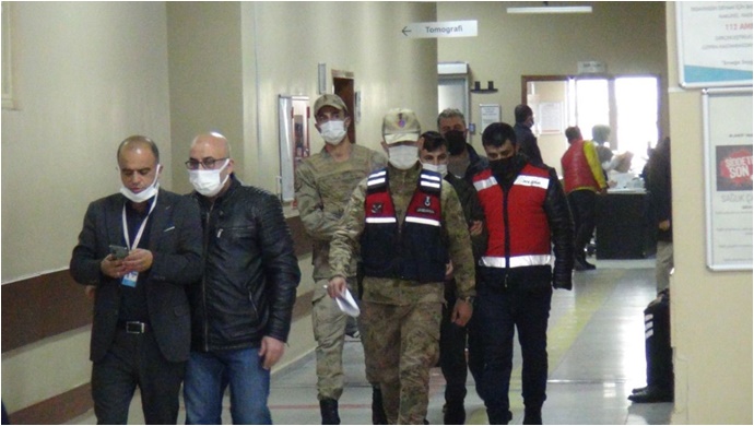 Şanlıurfa'da firari hükümlü kovalamaca sonucu tarlada yakalandı