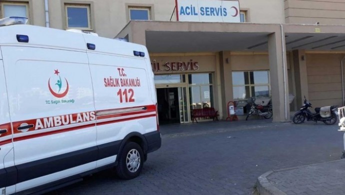 Şanlıurfa'da minibüs ile otomobil çarpıştı, çok sayıda yaralı var