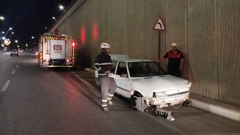 Şanlıurfa'da tek taraflı kazada sürücü yaralandı