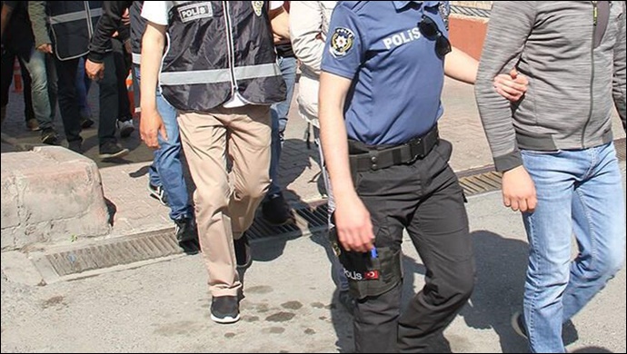 Şanlıurfa'da uyuşturucu satıcılarına şafak operasyonu: 25 gözaltı
