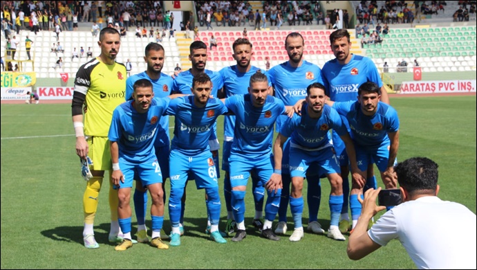 Şanlıurfaspor,Batman Petrol'ü küme düşürdü ! saha karıştı olaylar çıktı-(VİDEO)