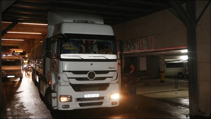 Şehir merkezinde enteresan tünelde sıkışma olayı!