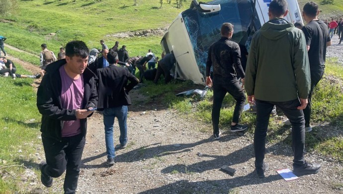 Şırnak’ta yolcu otobüsü devrildi:2 ölü