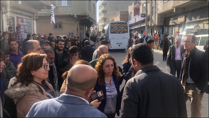 SON DAKİKA | Şanlıurfa HDP İl Eş Başkanı ve 11 kişi gözaltına alındı