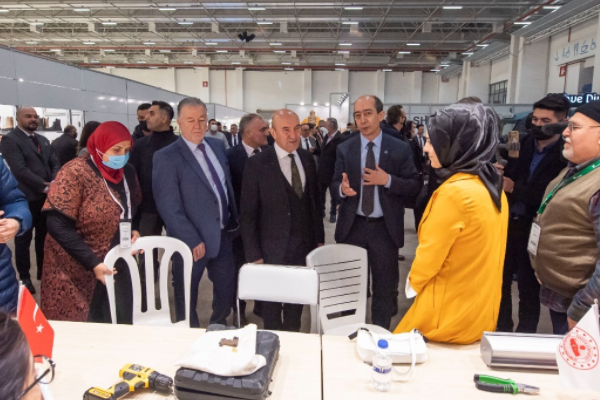 Soyer: “Fuarlarımızı dünyaya tanıtmaya kararlıyız”