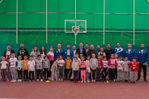 Sportif yetenek ölçümleri için mobil hizmet
