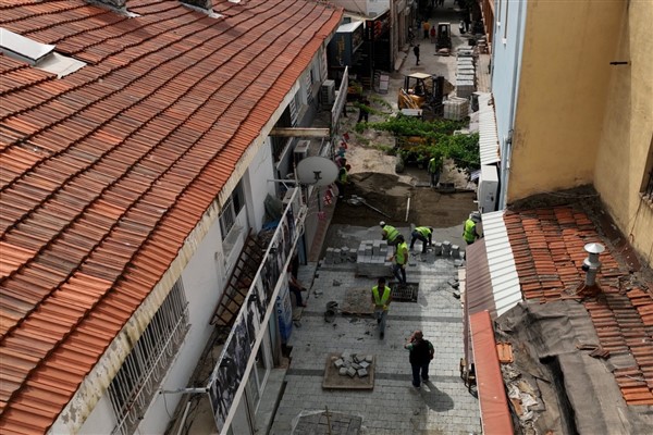 Tarihi Kemeraltı Çarşısı’nda çalışmalar devam ediyor 