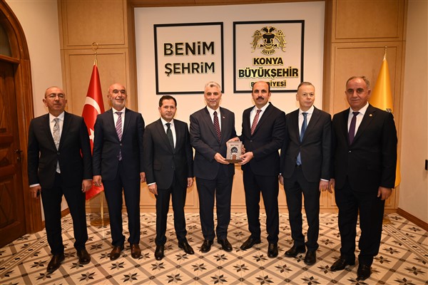 Ticaret Bakanı Bolat, Başkan Altay’ı ziyaret etti