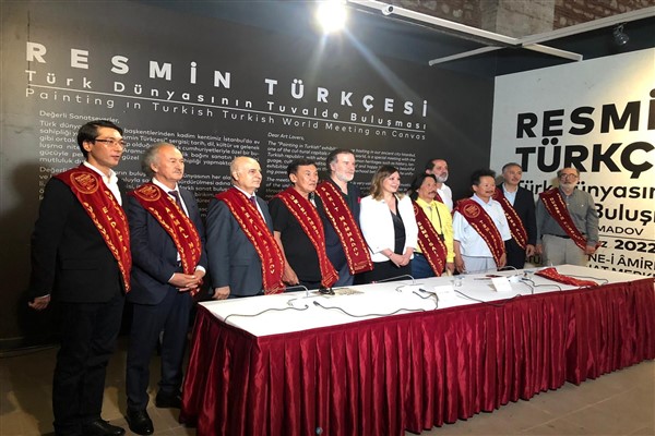 Türk dünyası tuvalde buluştu