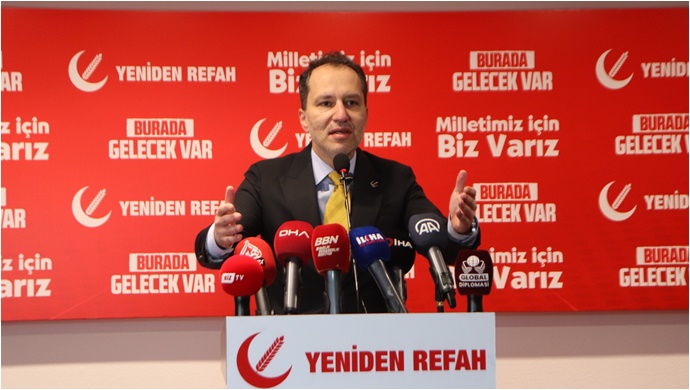 ‘Ülkeyi bu hale Erbakan Hoca ders anlatırken arka bahçede top oynayanlar getirdi’