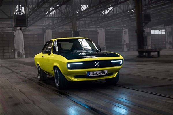 Uluslararası Otomobil Festivali’nde büyük ödülün sahibi Opel Manta GSe ElektroMOD