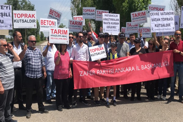 Ümit Özdağ: 