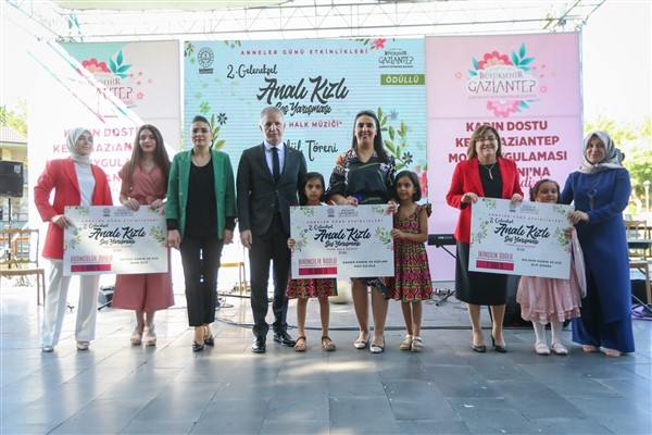 Urla’daki orman yangınını İzmir Büyükşehir Belediyesi’nin kurduğu uyarı sistemi tespit etti
