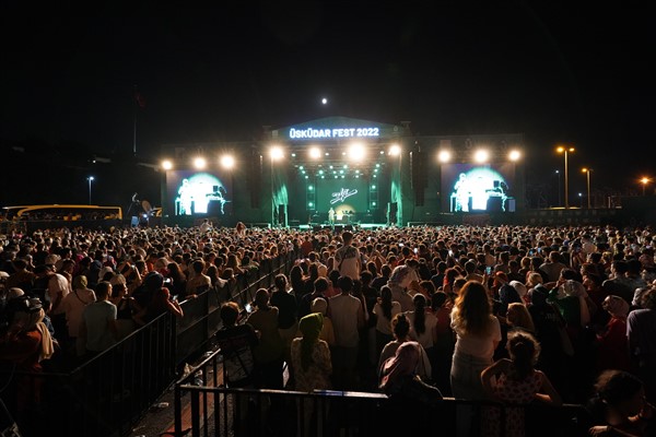 Üsküdar Harem’de 100 bin kişilik konser coşkusu
