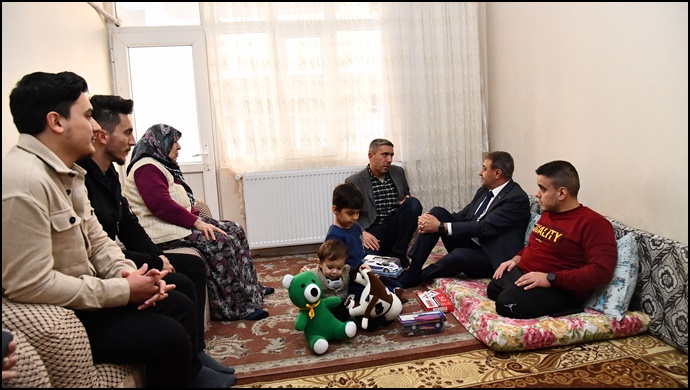 Vali Şıldak’tan Hane Ziyaretleri
