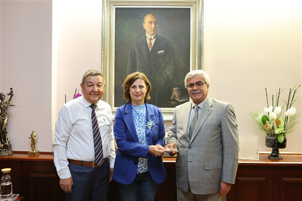 Van-Es ve ESVAK Başkanları, Başkan Ünlüce'yi ziyaret etti