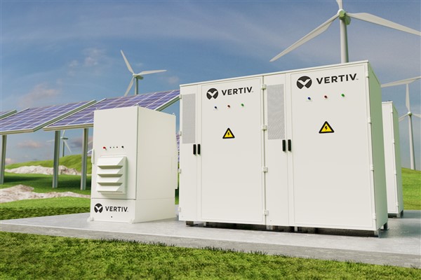 Vertiv™ DynaFlex Akü Enerji Depolama Sistemi'ni tanıttı