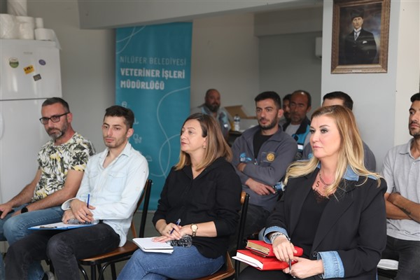 Veteriner İşleri Müdürlüğü çalışanlarına hayvan hakları eğitimi 