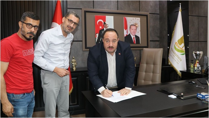 Viranşehir Belediyesi işçilerine bayram jesti