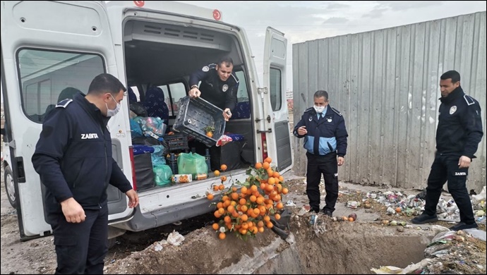 Viranşehir'de tarihi geçmiş yüzlerce ürün imha edildi