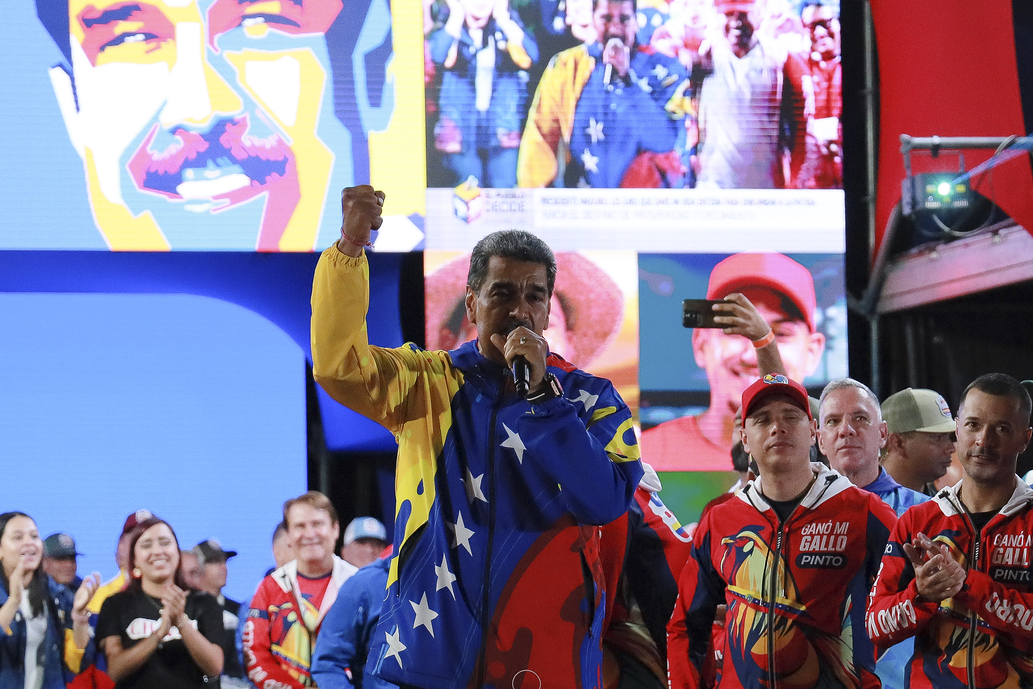 Xi'den Venezuela Devlet Başkanı seçilen Maduro'ya tebrik
