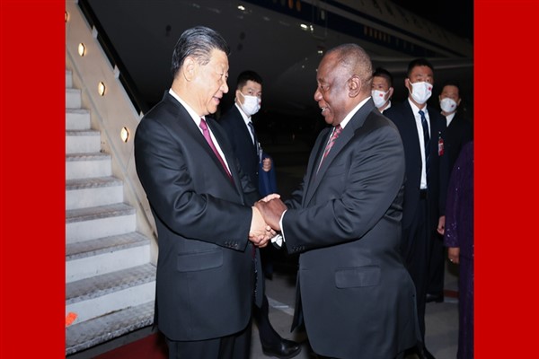 Xi Jinping, Johannesburg'a ulaştı