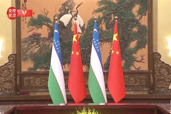 Xi Jinping, Özbekistan Devlet Başkanı'yla görüştü
