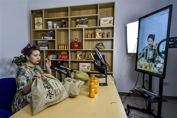 Xinjiang’da ocak-mart aylarında e-ticaret hacmi yüzde 20,59 arttı