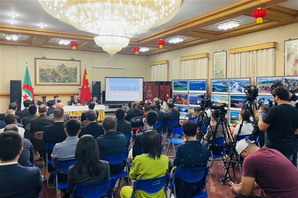 Xinjiang heyeti, Cezayir ve Mısır'ı ziyaret etti