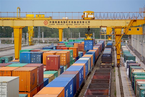 Xinjiang'ın dış ticareti ilk üç çeyrekte 250 milyar yuanı aştı 