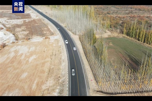 Xinjiang'ın kırsal bölgelerinde ilk 10 ayda 6 bin 969 kilometre yol inşa edildi