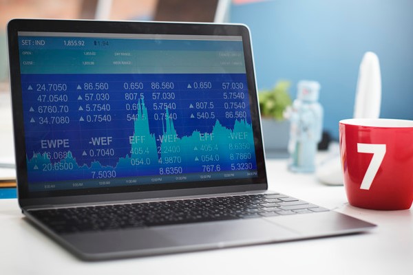 Yabancılar 135,1 milyon dolarlık hisse sattı
