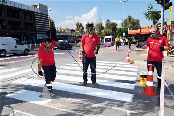 Yalova'da yaya yolları iyileştirme çalışmaları sürdürülüyor