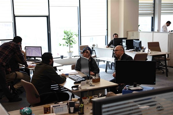 Yarısı Bizden’e en çok başvuru Bağcılar’dan