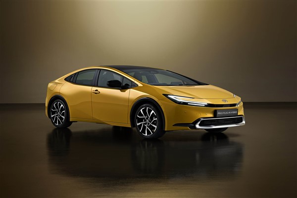 Yeni Toyota Prius dinamik tasarımıyla Red Dot Tasarım Ödülü’ne layık görüldü