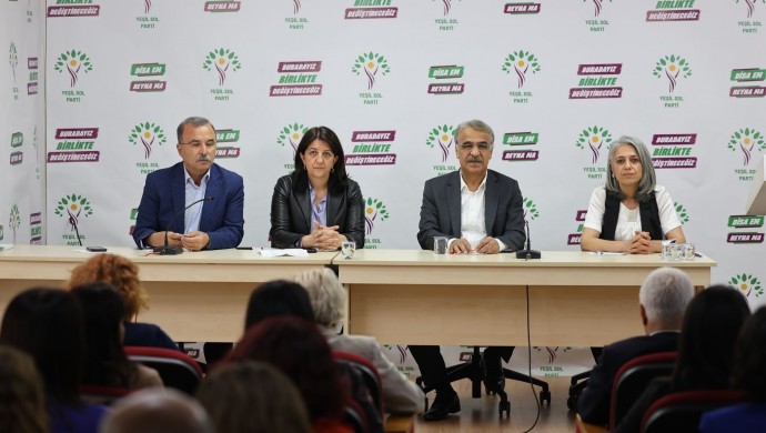Yeşil Sol Parti milletvekilleri toplandı