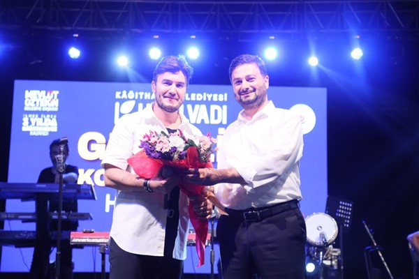 Yeşil Vadi'de ünlüler resitali