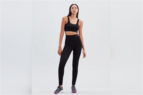 Yoga severlere konforlu seçenekler Skechers’ta