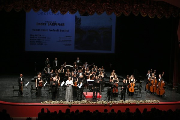 “Yunus Emre Nefesli Beşlisi” seslendirdiği eserlerle sanatseverlerden büyük ilgi gördü