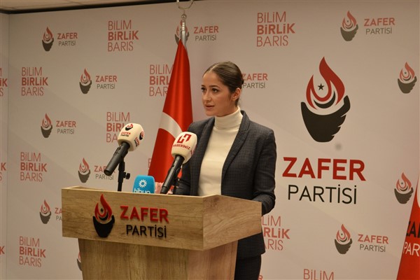 Zafer Partili Tunçer: 