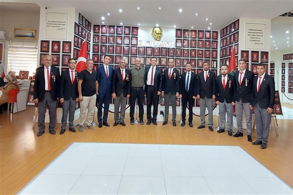Zafer Partisi'nden Gaziler Günü ziyareti