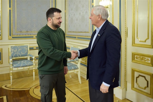 Zelenski, ABD Senatörü Graham'ı ağırladı.