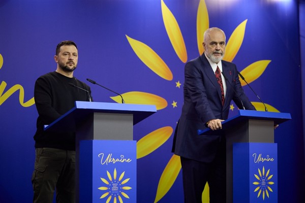 Zelenski, Arnavutluk'a Dostluk ve İşbirliği Antlaşması'nı imzaladığı için teşekkür etti