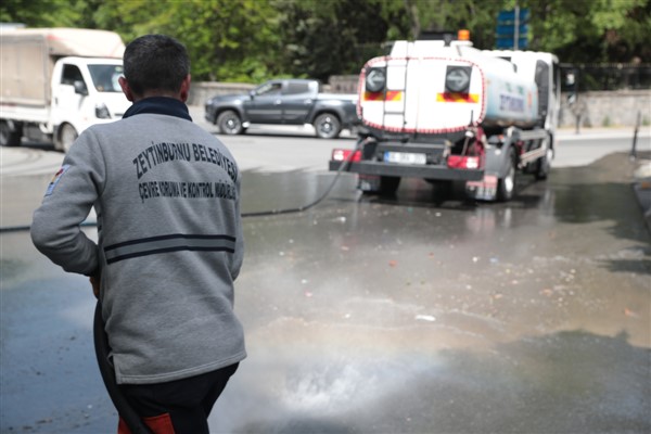 Zeytinburnu’nda bahar temizliği devam ediyor